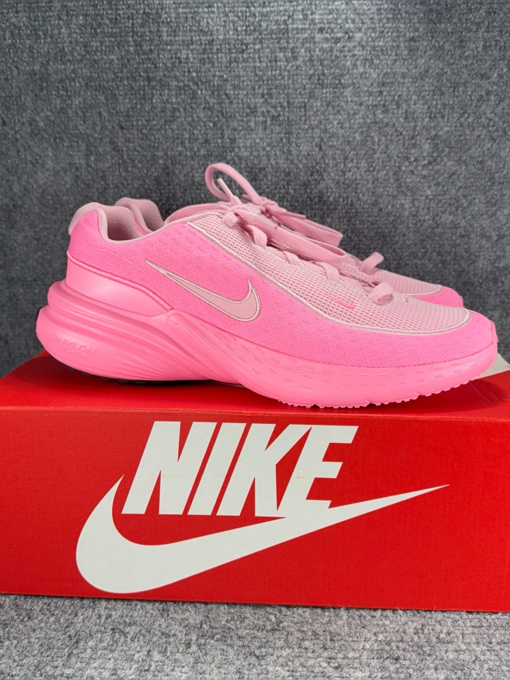 Nike Uplift SC Womens 10 Shoes Pink Athletic Running Sneakers